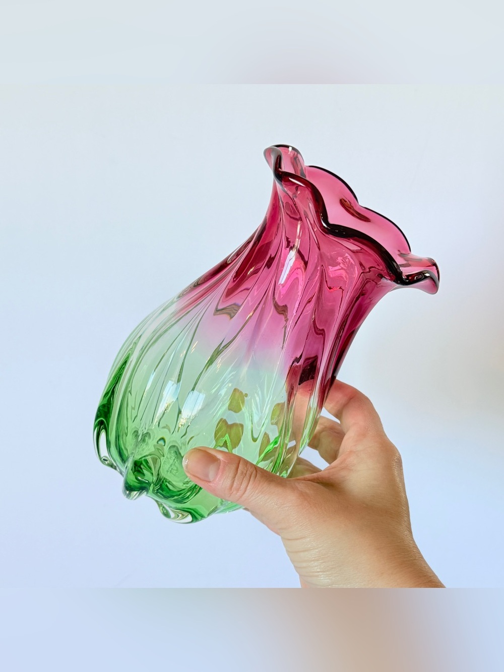 Vintage Teleflora Watermelon Swirl Hand Blown Art Glass Vase Ruffled - Picture 2 of 11